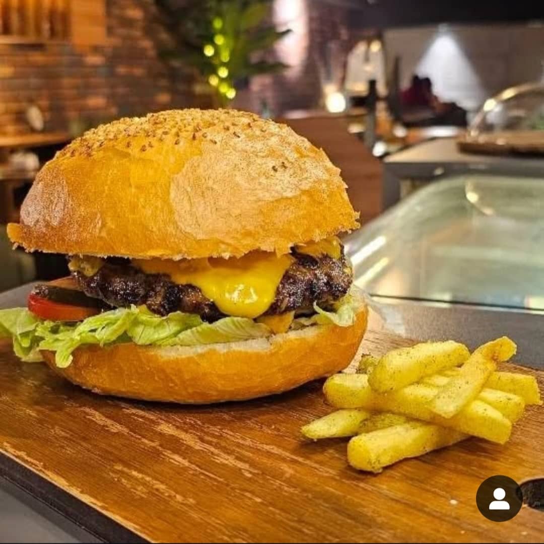 ساندویچی شب تا شب در بندرعباس